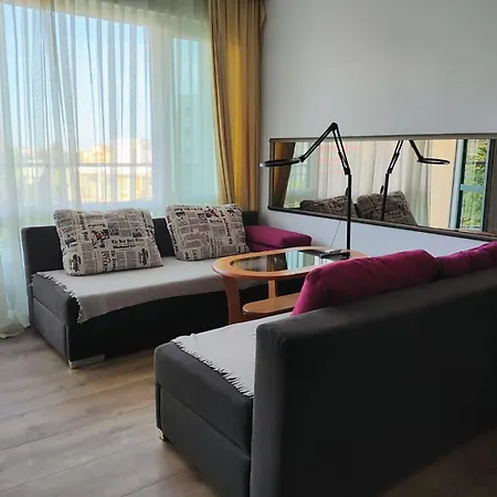 Miramar Apartment *